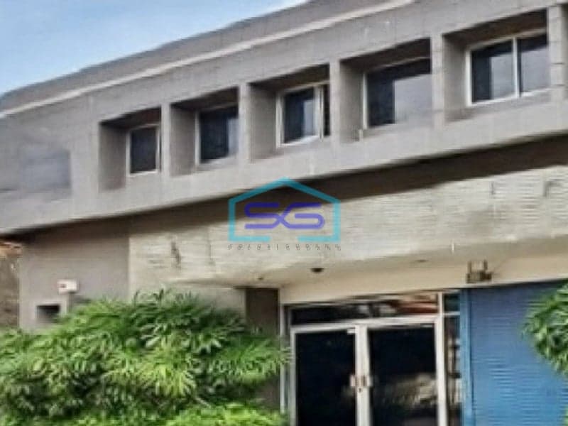 Dijual Gedung Office Plus Gudang, Siap Pakai, Zona Komersial di Kebon Jeruk Jakarta Barat LT 811m2