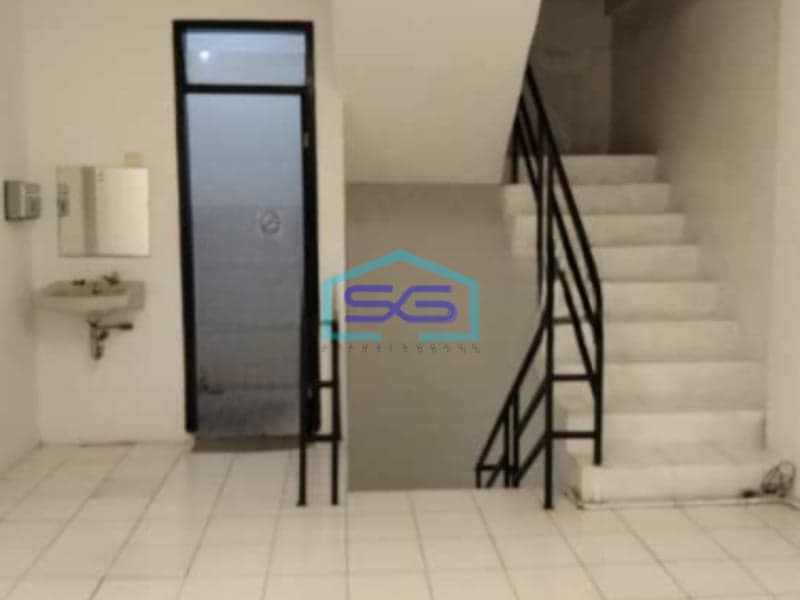 Di Sewakan Ruko 4 Lantai Di Kawasan Komersial Kebayoran Lama Jakarta Selatan Luas Bangunan 198 m²