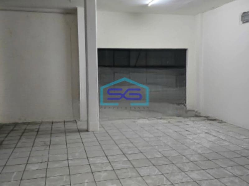 Disewakan Ruko 2 Lantai Luas Tanah 417 m² Lokasi Semarang