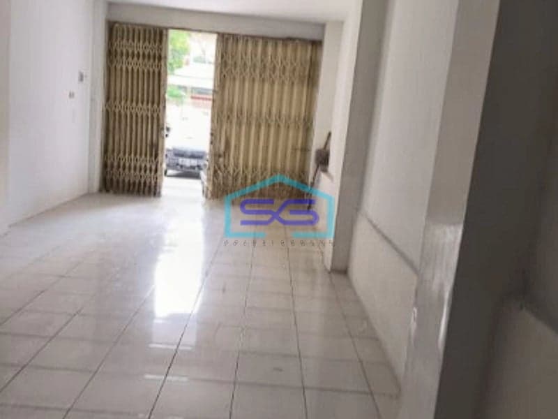 Dijual Ruko Gandeng Tiga dekat Stasiun KA Tebet Jakarta Selatan LB 400m2