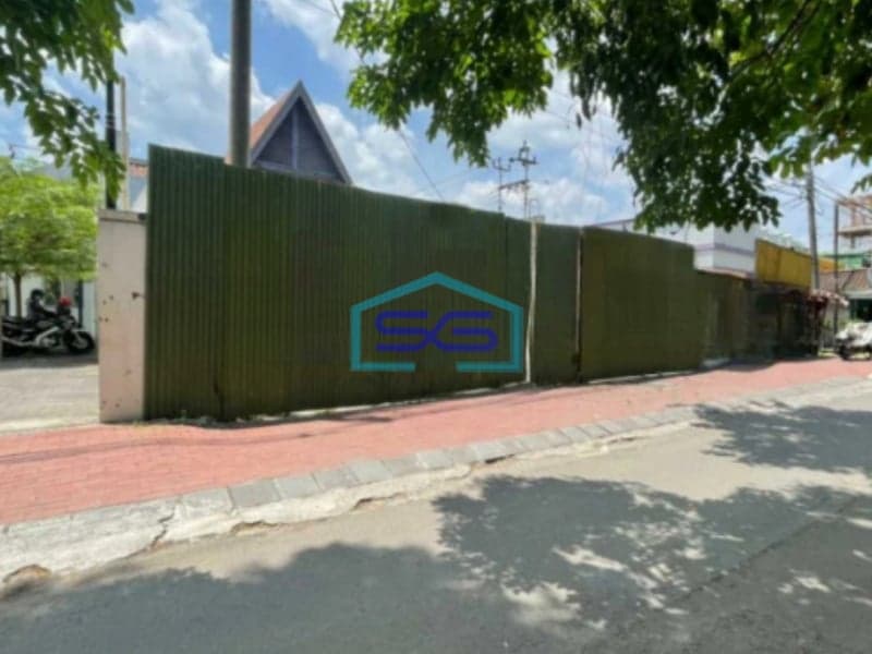 Disewakan Ruko 1,5 Lantai Ex Bank di Jl. Slamet Riyadi Sriwedari Solo LB 500m2