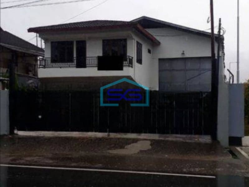 Disewakan Gudang Pinggir Jalan Lokasi Strategis Akses Mudah di Balikpapan LT 700m2