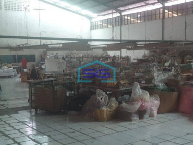 Dijual Gudang Murah Strategis di Cibolerang Kopo Bandung LT 2225m2