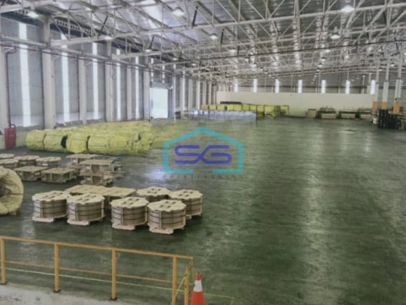 Disewakan Gudang Loading Dock Luas Bangunan 7600m2 Kawasan Industri Kitic Cikarang Bekasi