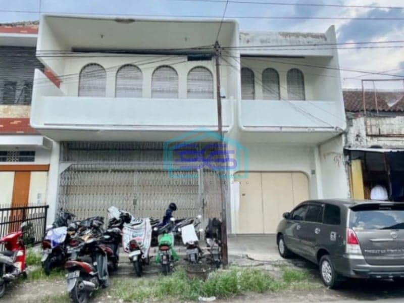 Disewakan Ruko Ruang Usaha Kawasan Ramai Dekat Pasar Gede Solo LB 1000m2