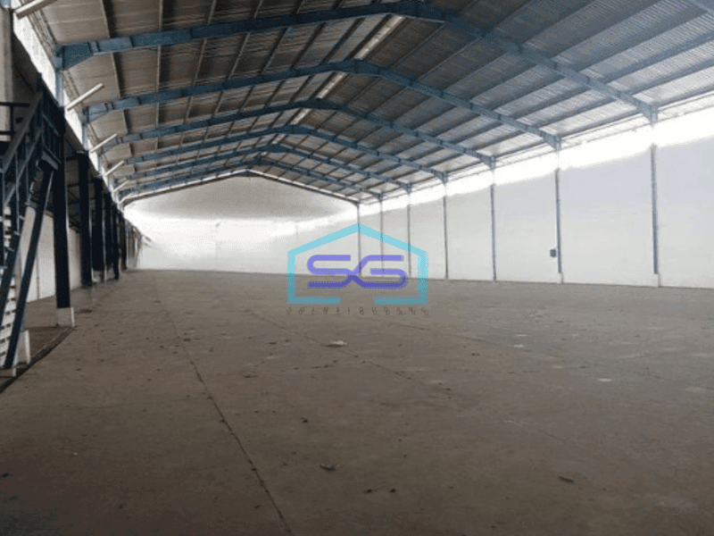 Disewakan Gudang Luas Tanah  6000 m² di Kopo Bandung Ada Kantor