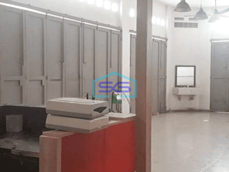 Disewakan Strategis Ruang Usaha 3 Lantai Ex Cafe Sayap Riau, Bandung