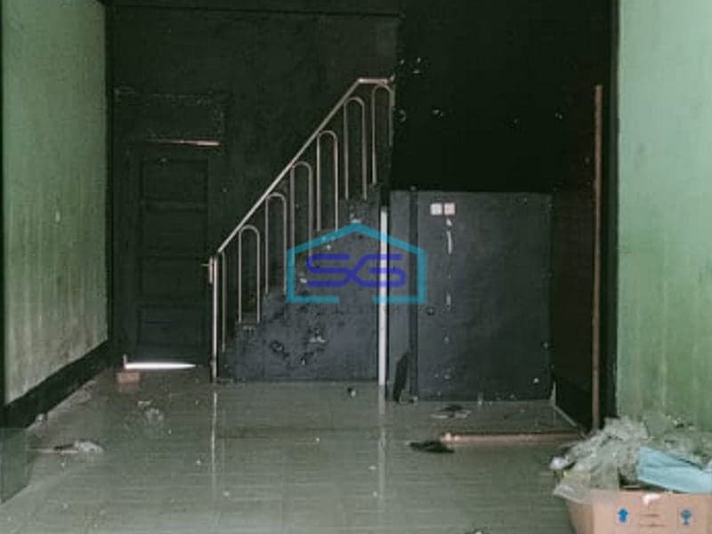 Disewakan Ruko bagus 2,5 Lantai Terawat Jalan Kebun Bunga Sukarami Palembang LB 140m2