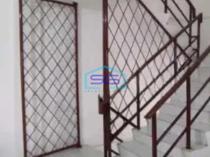 Dijual Ruko Area Parkir Luas Lokasi Surabaya Kota Kondisi Bangunan Bagus