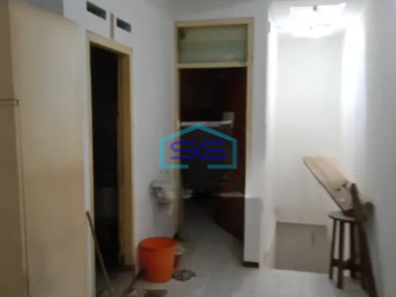 Dijual Ruko Bagus Bangunan 2 Lantai SHM di Daerah Klojen Malang