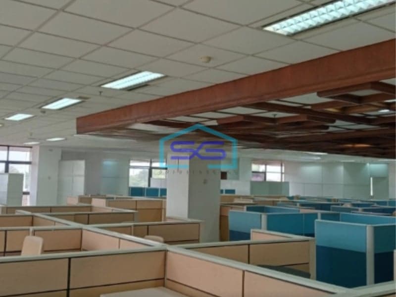Disewakan Kantor di Gedung Semen Gresik Indonesia dekat dengan Jalan Veteran Luas Bangunan  932 m²