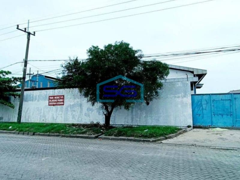 Disewakan Gudang Strategis Jln Utama Margomulyo Surabaya Dekat Tol Bebas Banjir LT 2784m2