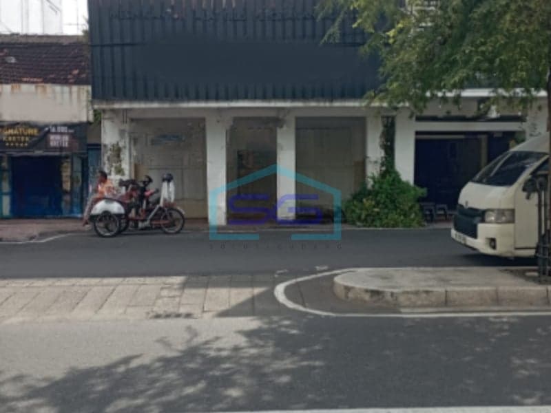 Dijual Ruko Dekat Tugu Jogja, Jogja LT180 m²
