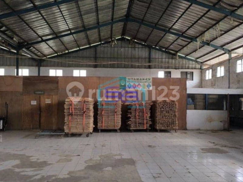 Dijual Gudang di Cileungsi Bogor Harga Miring LT 2650m2