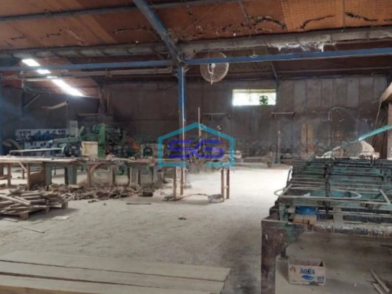 Dijual Gudang Akses Container Luas Bangunan 5000 m² Lokasi Demak Jawa Tengah