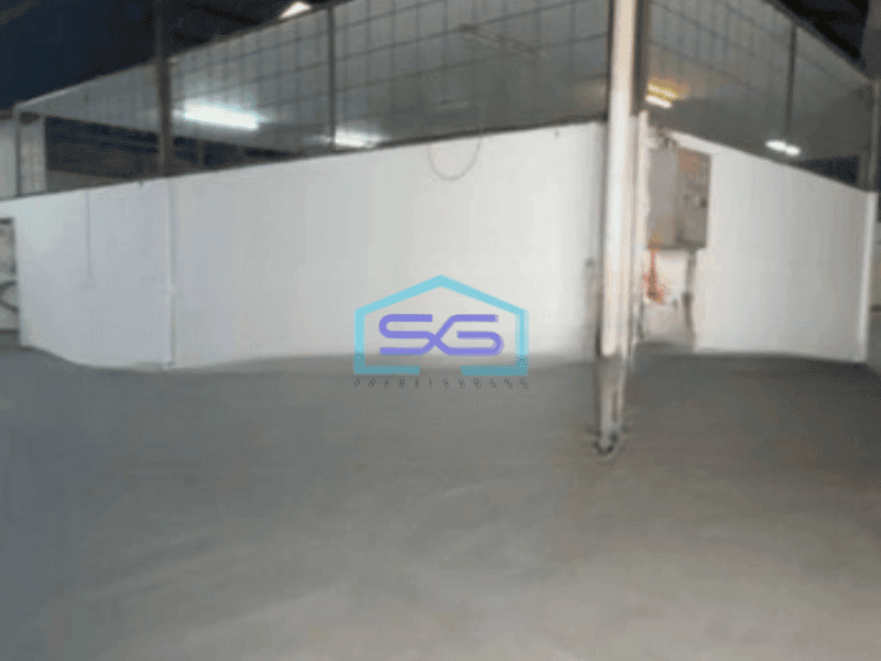 Disewakan Gudang Ada Kantor Luas Bangunan  1600 m² di Cipondoh Tangerang