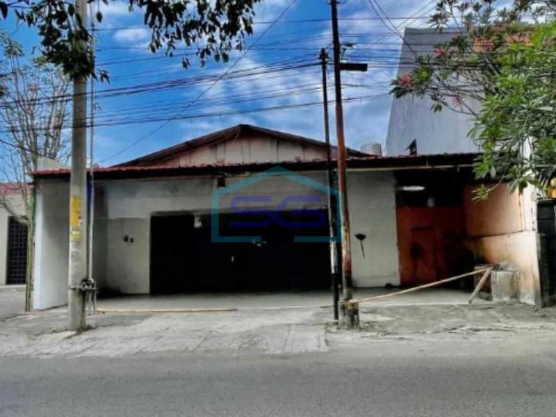 Disewakan Gudang atau Ruang Usaha Strategis Dekat Sriwedari Laweyan Jawa Tengah LB 400m2