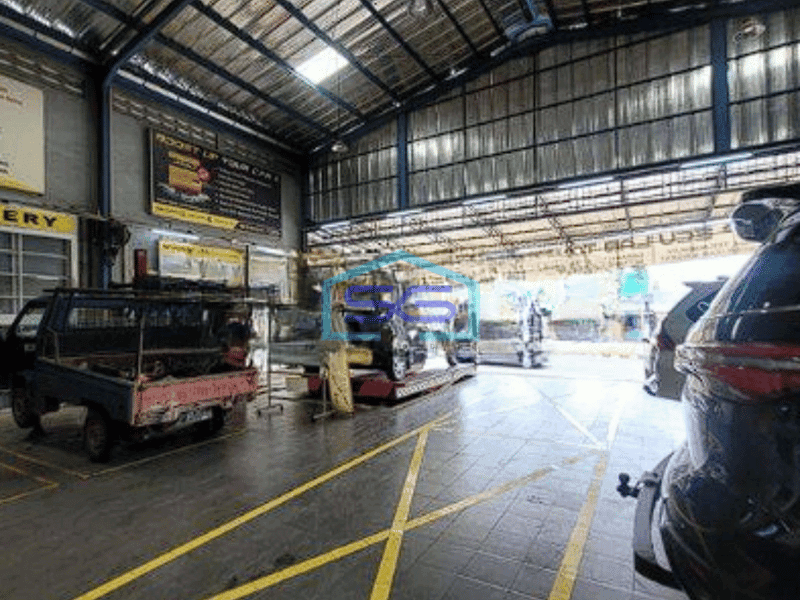 Dijual Ruang Usaha Ex Bengkel di Jalan Raya Ciater Tangerang LT 368m2