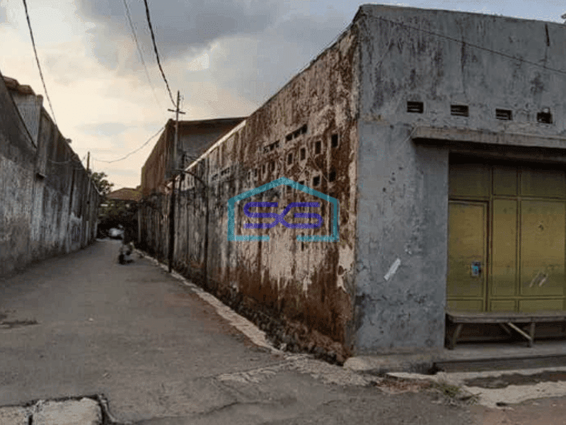 Dijual Gudang Luas Strategis di Mainroad Kiaracondong Bandung LT 1800m2