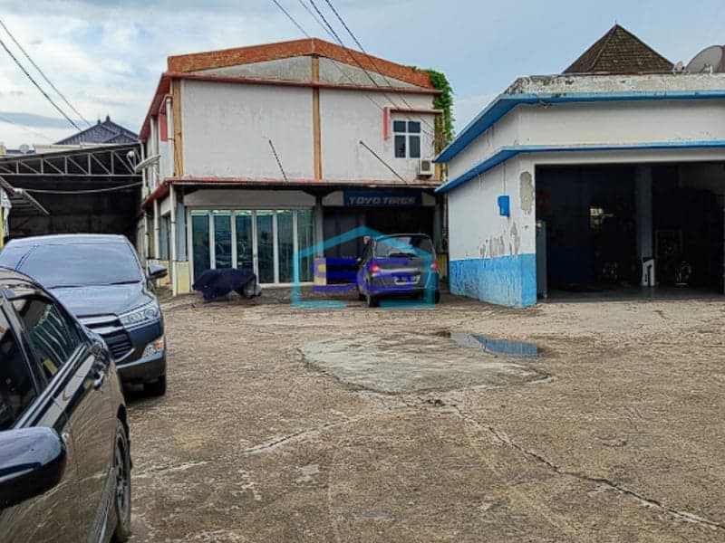 Dijual Cepat Tanah + Bangunan Super Strategis di Jl. Demang Lebar Daun Palembang
