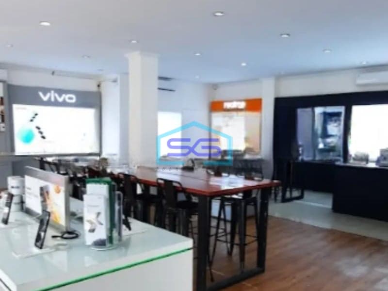 Disewakan 2 Ruko Gandeng 3 Lantai DI Komplek Ruko Colombo Depok Sleman Jogja Luas Bangunan 440 m²