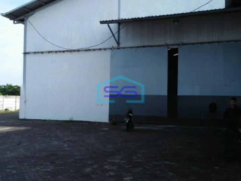 Dijual Gudang Luas Tanah  1100 m² Lokasi Gresik Kota