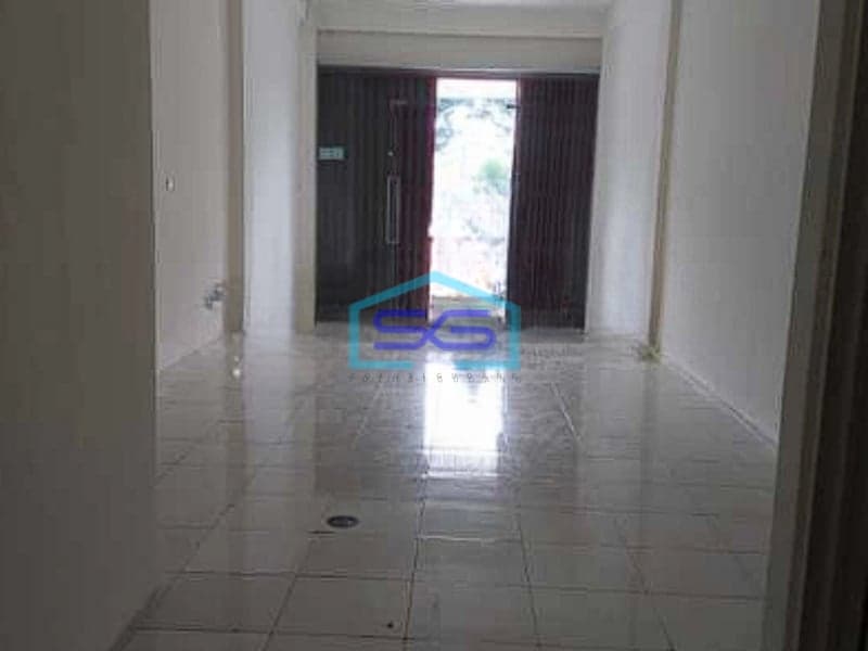 Disewakan Ruko 4 Lantai di pos Pengumben Kebon Jeruk Jakarta Barat LB 240m2