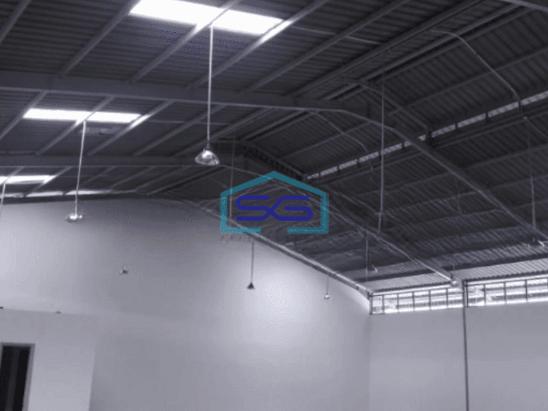 Dijual Cepat Gudang Murah Luas Bangunan  720 m² di Karawang Barat