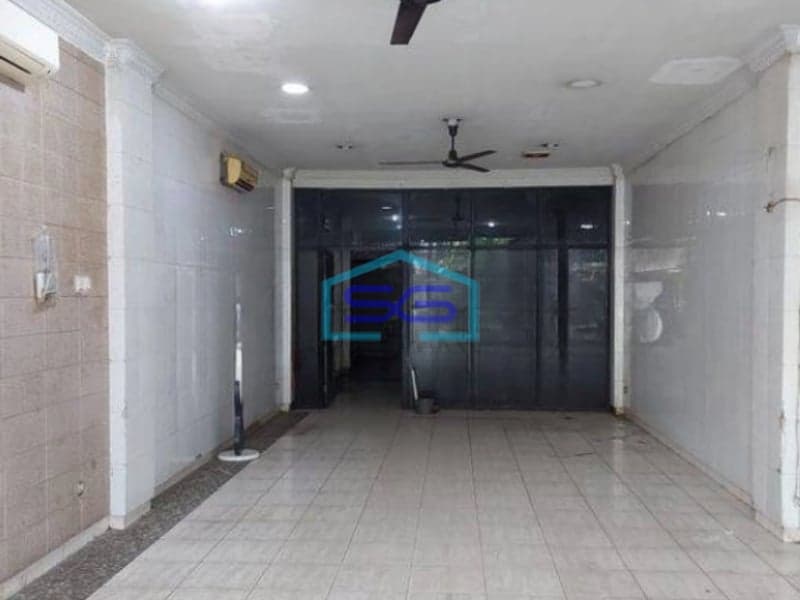 Disewakan Ruko Taman Palem Termurah Lestari 2.5 Lantai Termurah Pinggir Jalan Jakarta Barat