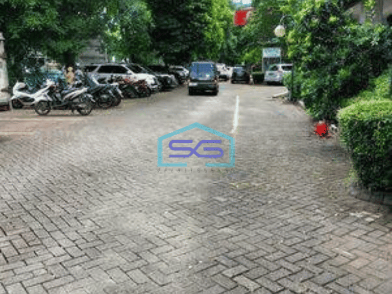 Disewakan Ruko Sektor 7 Pahlawan Seribu Bsd Dekat Bank Btn ,Dunkin Donat Serpong Tangerang Selatan