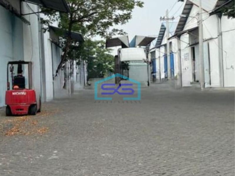 Disewakan Gudang Luas Bangunan  25000 m² Lokasi Surabaya Kota