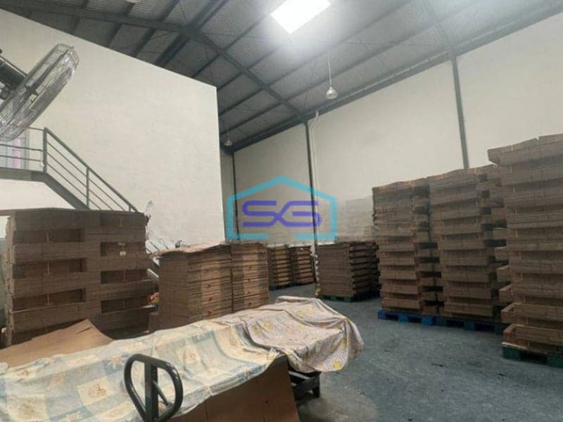 Dijual Gudang 2 Lantai Sudah Renovasi di Sunrise Bizpark, Tangerang LT 330m2