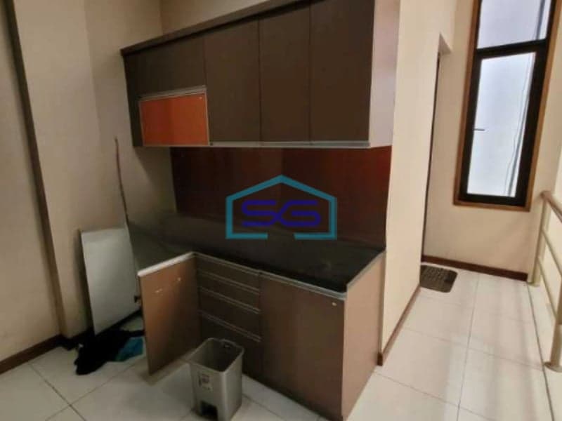 Disewakan Ruko 3 Lantai Luas Bangunan  210 m² Lokasi Setra Sari Bandung