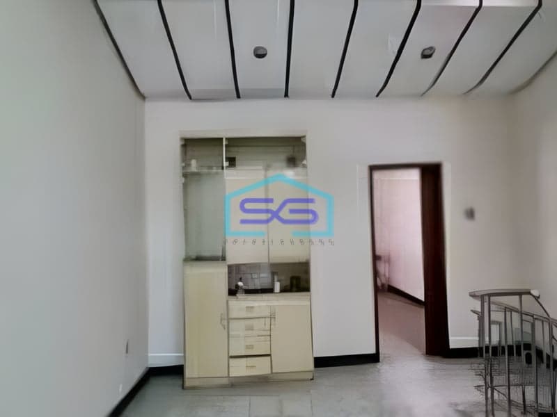 Disewakan Ruko Arsitektur Jawa Belanda Classic Modern Lokasi Strategis di Keprabon Solo LB 260m2