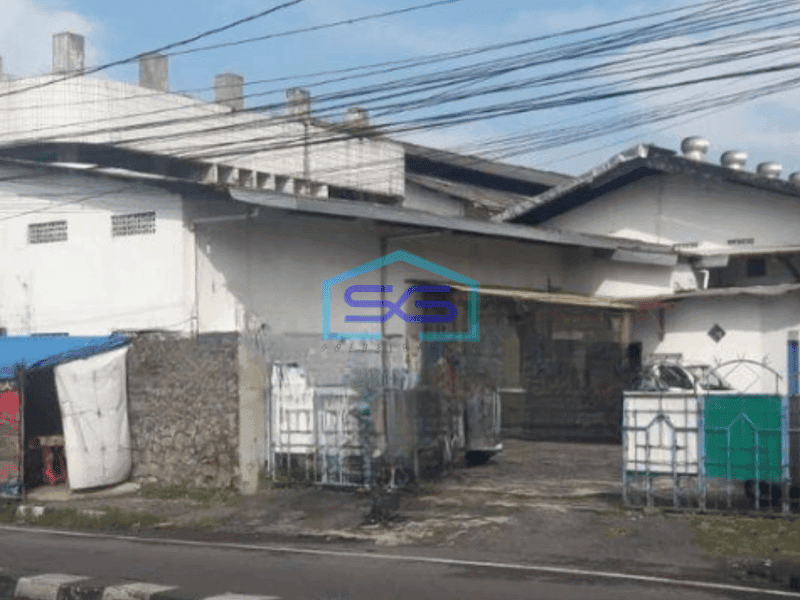 Dijual Gudang di Banguntapan Bantul Luas Tanah 1385 m² 2 Lantai  Lokasi Strategis