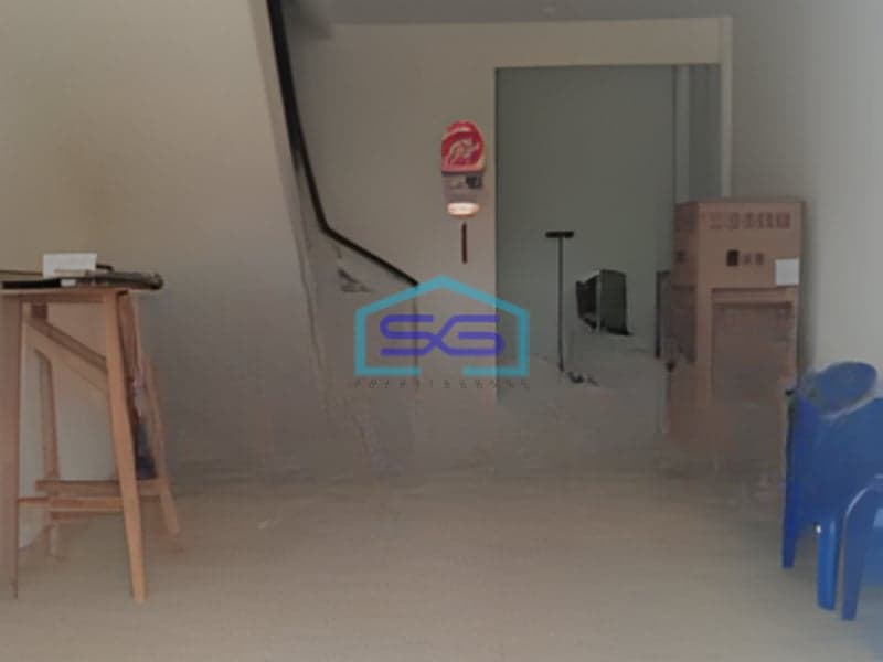 Dijual Ruko 2 Lantai Luas Bangunan 104 m² Lokasi Taman Surya Jakarta Barat