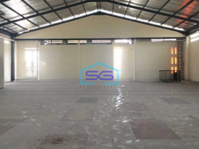 Disewakan Ruko Luas Tanah  860 m² Lokasi Srondol Semarang