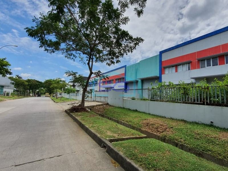 Disewakan Gudang cikarang disewakan Delta Silicon Lippo Cikarang.