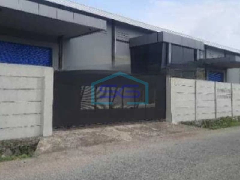Warehouse For Sale With Office Space 1468 m² Building Area, Sepatan Tangerang Location