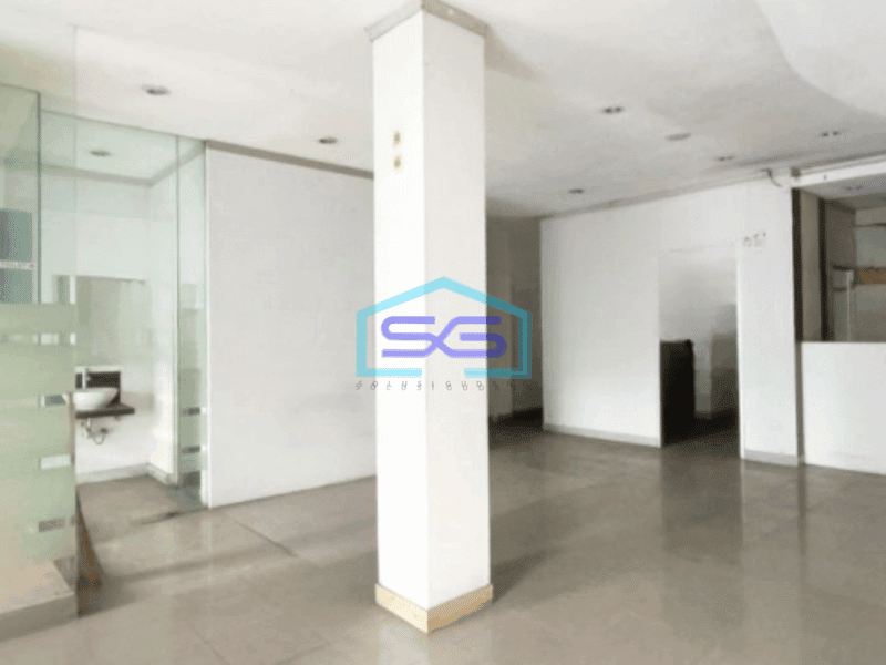 Dijual Cepat Ruang Usaha Luas Bangunan 450 m² di Tambora Jakarta Barat