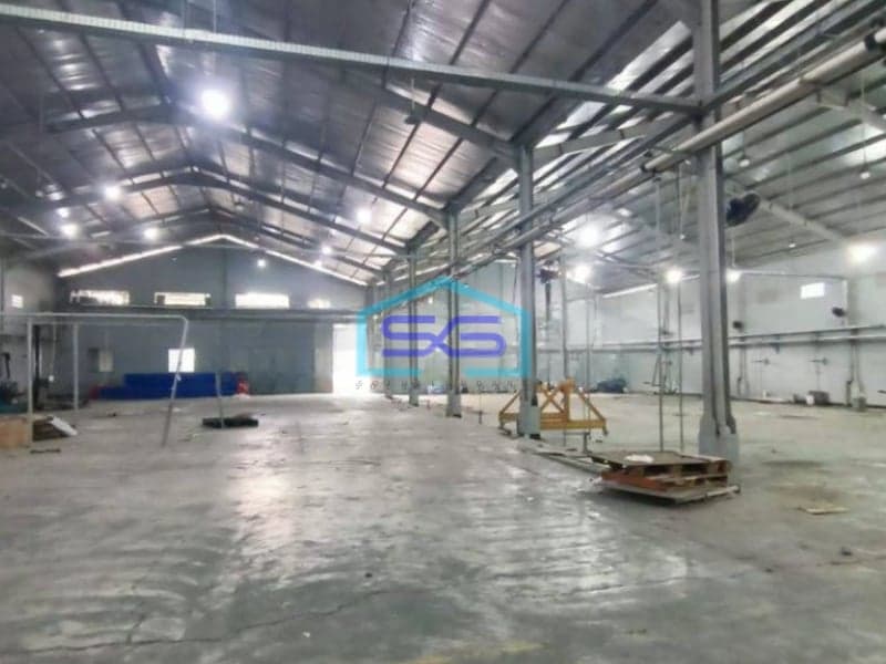 Dijual Gudang Kontruksi Baja Di Mainroad Majalaya Rancaekek Bandung LT 1800m2 Area Industri