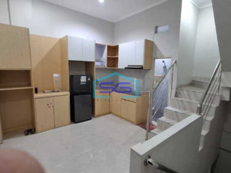 Disewakan Ruko Jelambar 3 Lantai Pinggir Jalan Raya Jelambar Jakarta Barat Luas Bangunan 150m2