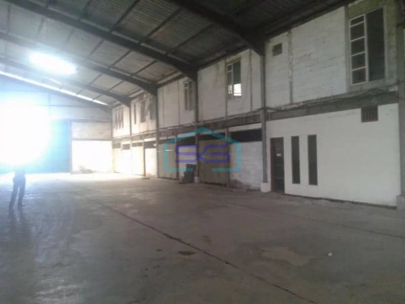 Dijual gudang di sentul luas bangunan 7000m