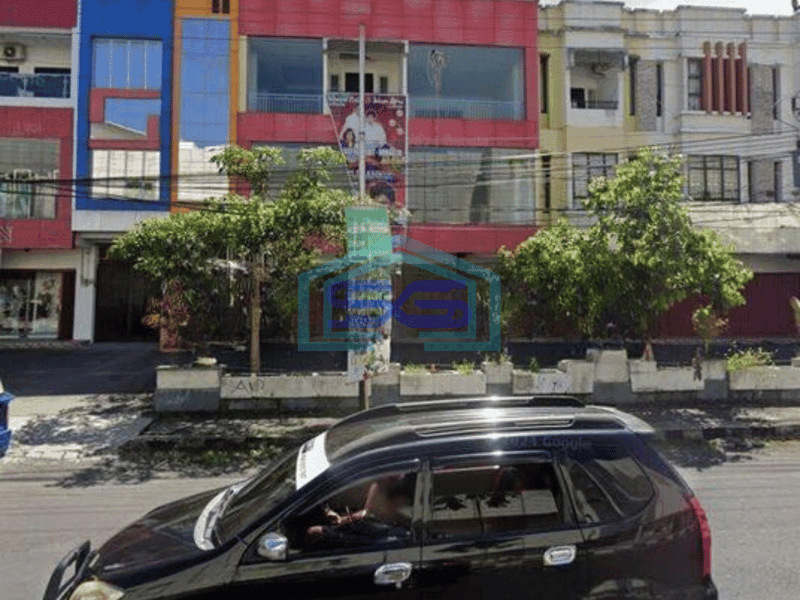 Disewakan Ruko 3lt di Manado cocok buat usaha Ekspedisi kantor