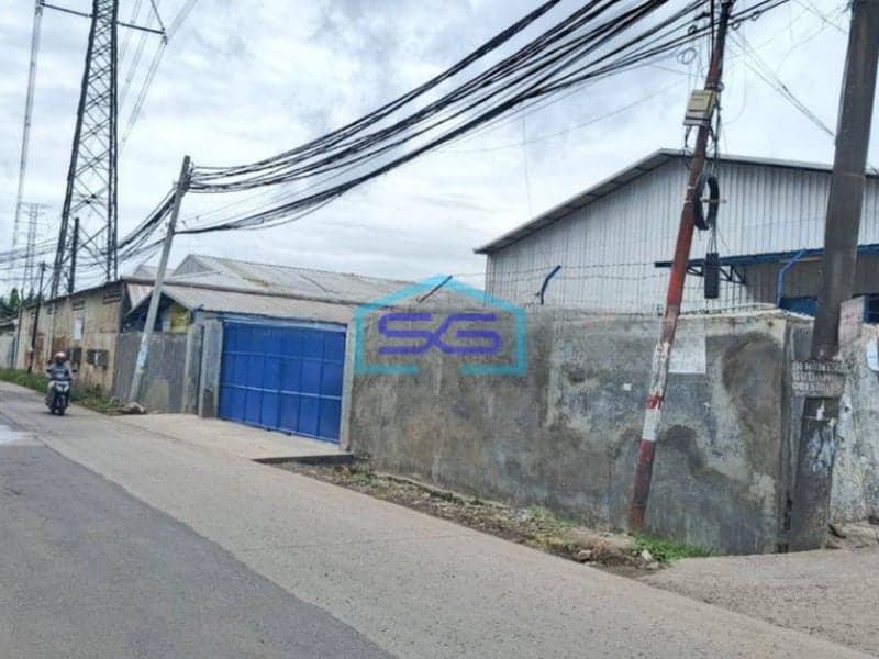Disewakan Gudang Bagus Siap Pakai di Kavling Dpr Cipondoh Tangerang LT 1600m2
