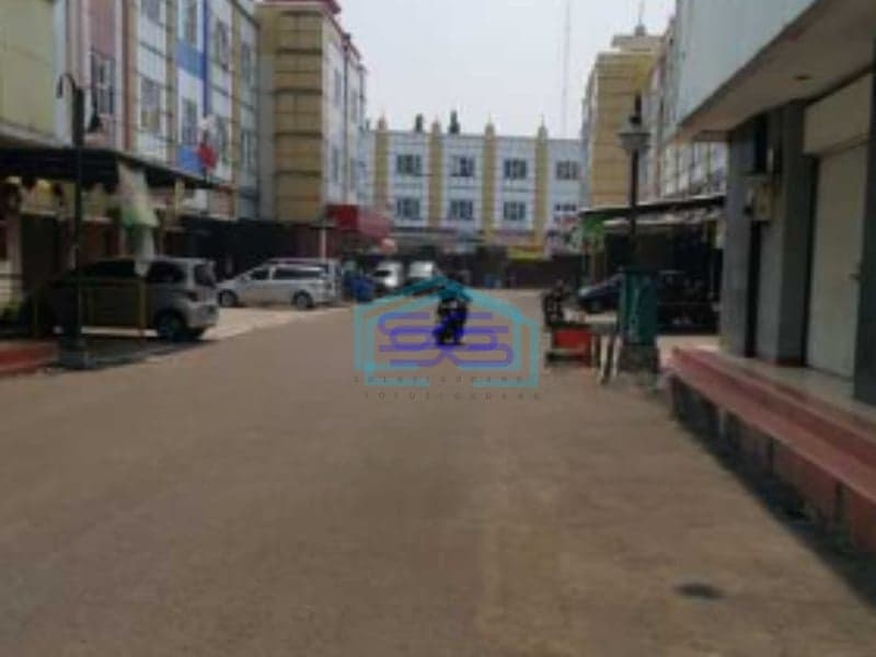 Dijual Ruko 2,5 Lantai Golden Boulevard Bsd Tangerang Luas Bangunan  162 m²