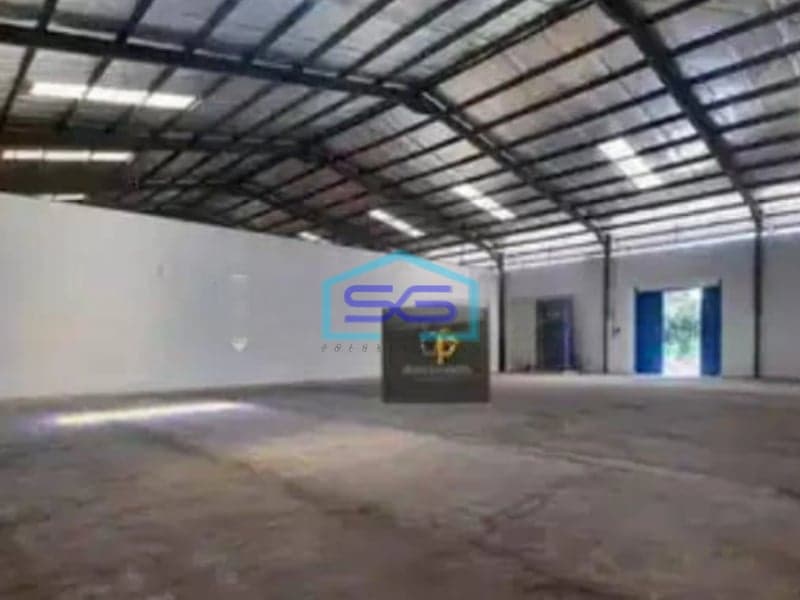 Disewakan Gudang di Kapuk Kamal Jakarta Utara Bagus Siap Pakai Parkir Luas Aman 24 Jam LT 1000m2