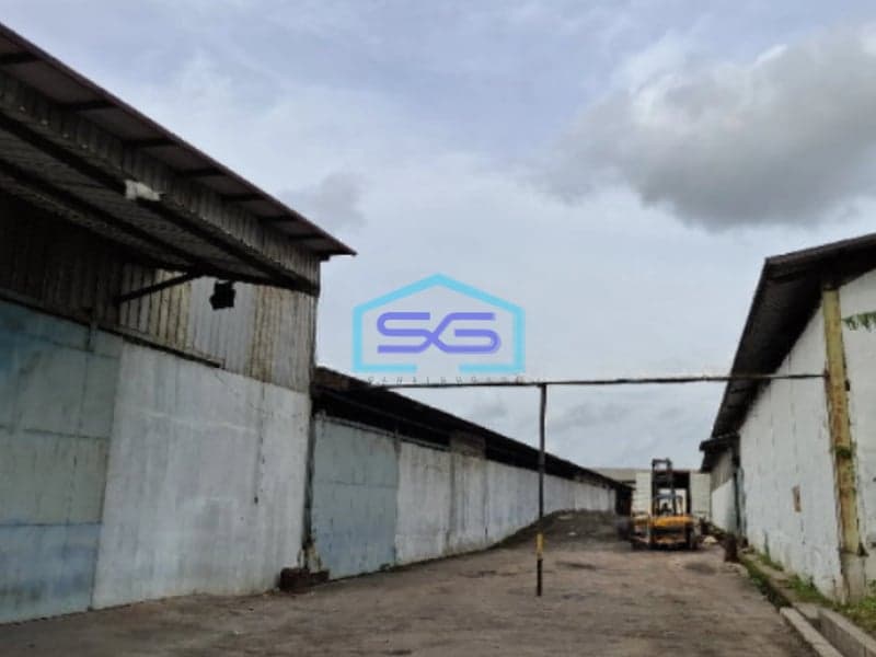 Disewakan Gudang Strategis Dekat Exit Tol Karawang Timur Luas Bangunan 11600m2