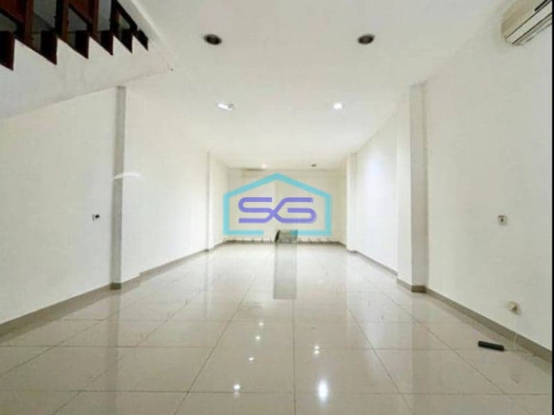 Disewakan Ruko 4 Lantai Daerah Barito Kebayoran Baru Jakarta Selatan