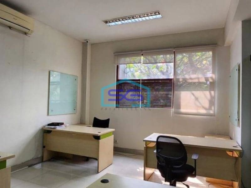 Disewakan Ruko di Kebayoran Baru Jakarta Selatan Lokasi Strategis LB 600m2